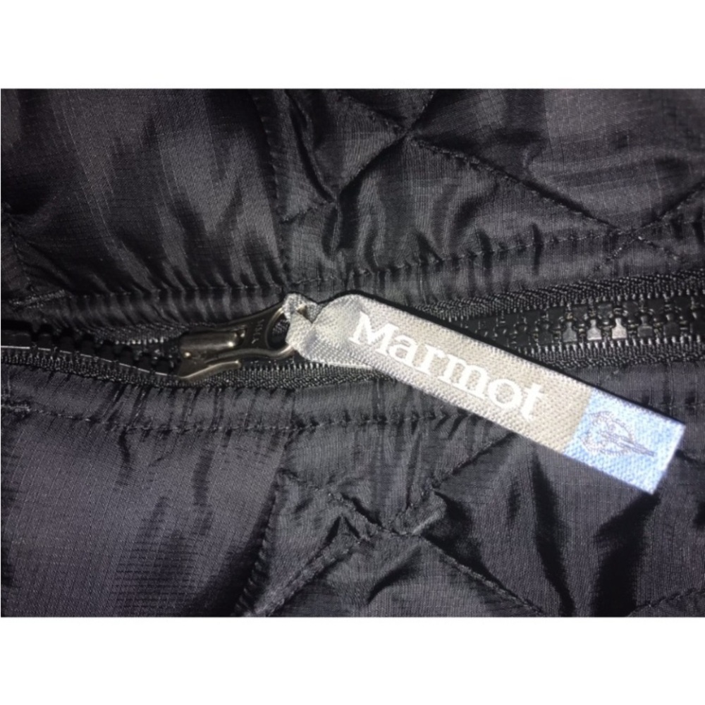 Marmot Women's Quilted Black Vest - Picture 5 of 9